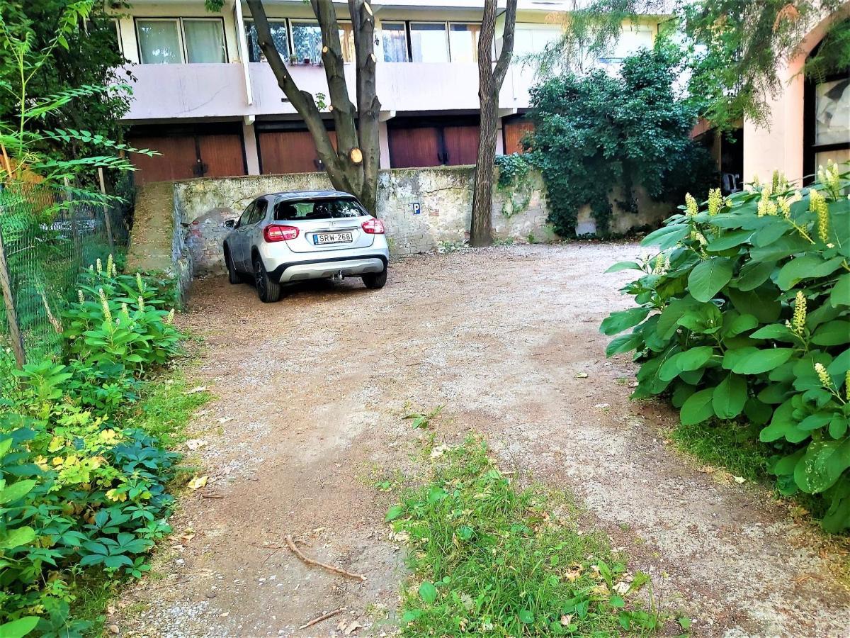 Lena Apartman - เอ็กเกอร์ ภายนอก รูปภาพ
