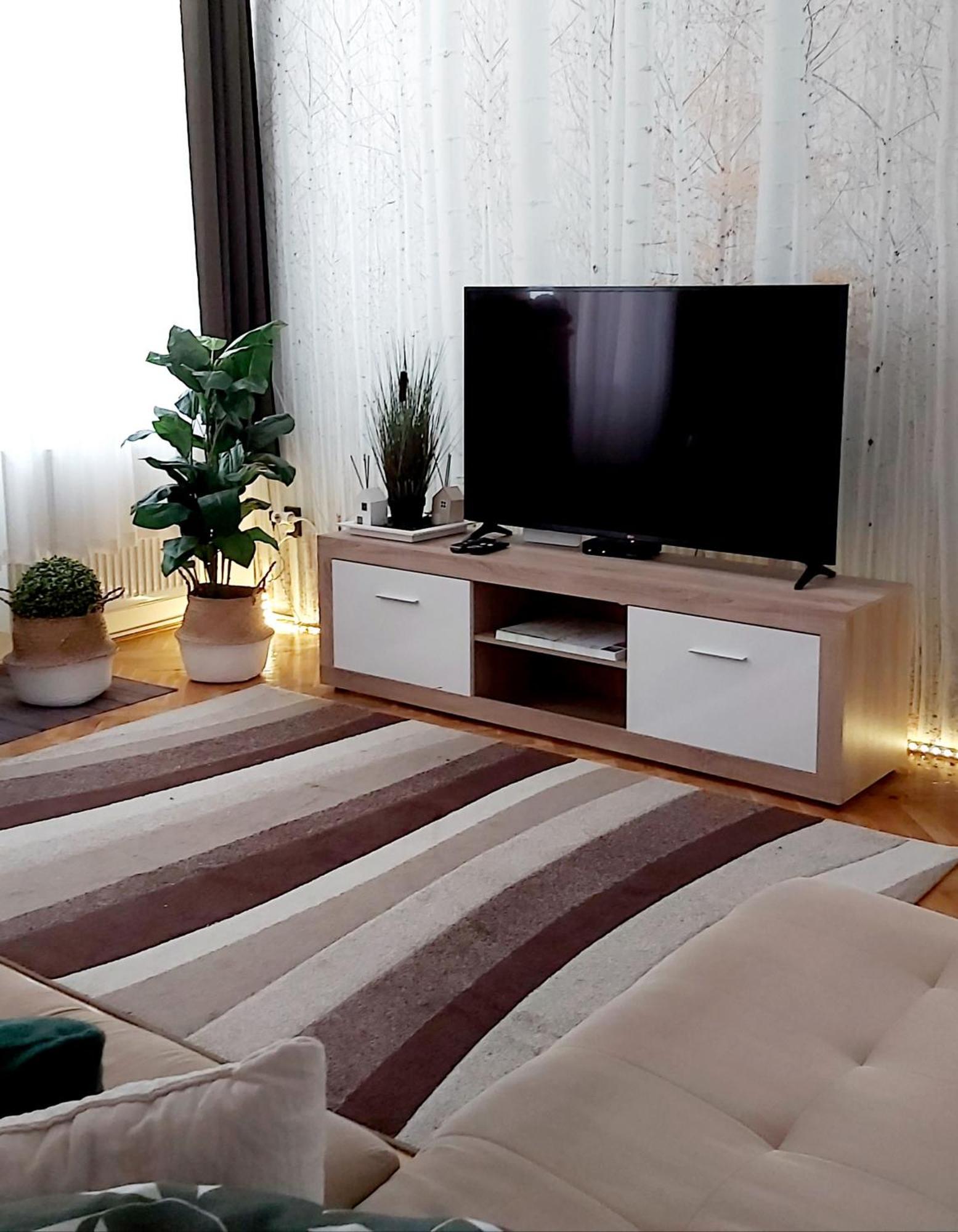 Lena Apartman - เอ็กเกอร์ ภายนอก รูปภาพ